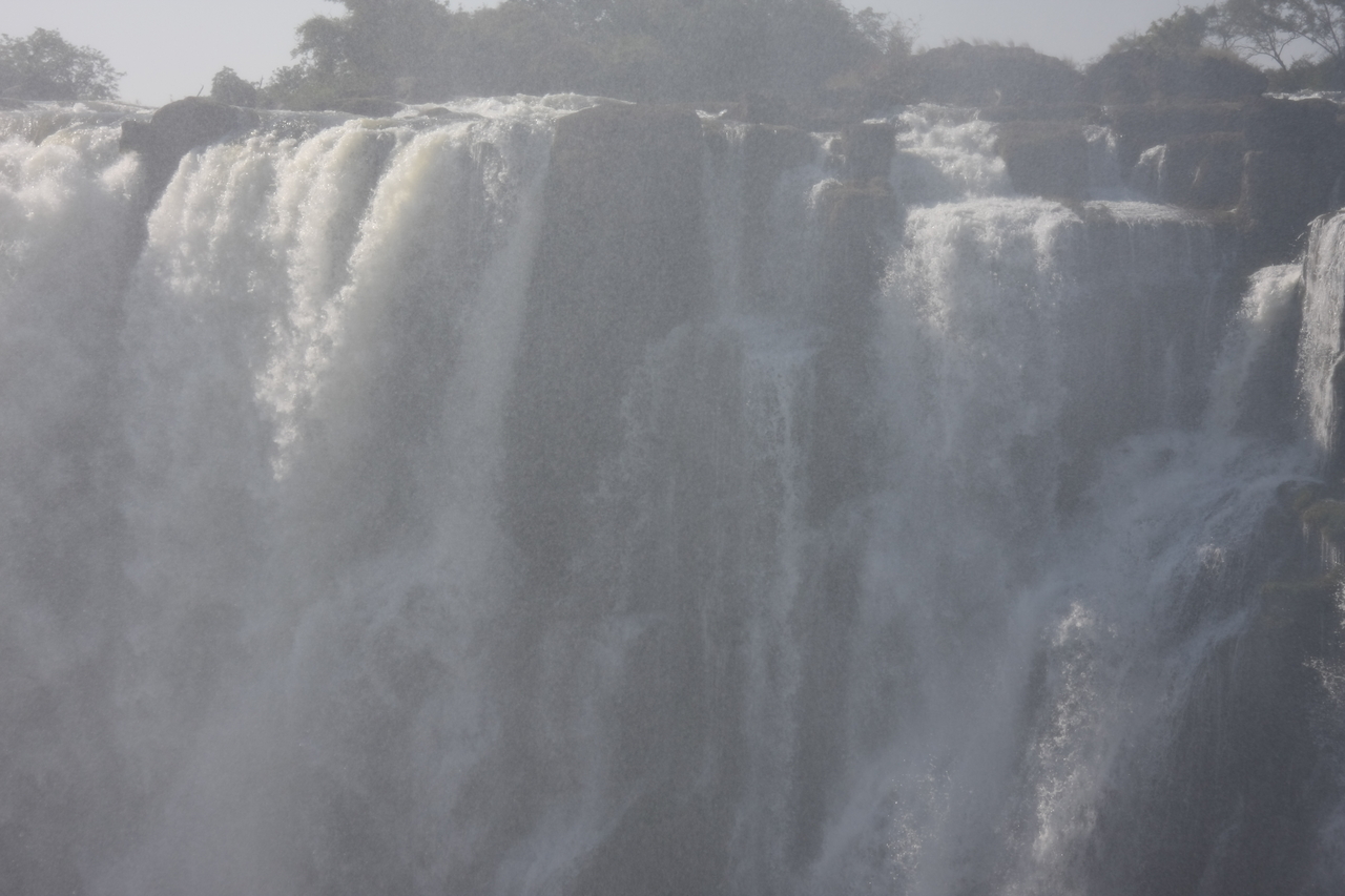 [31478] 2016_07_03_08_44_22_Africa_Canon_EOS_40D_IMG__13005.jpg