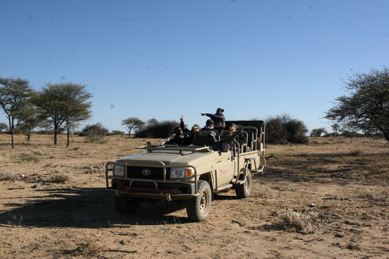 [1915] 2016_06_22_03_46_52_Africa_Canon_EOS_30D_IMG_1797_00064.jpg