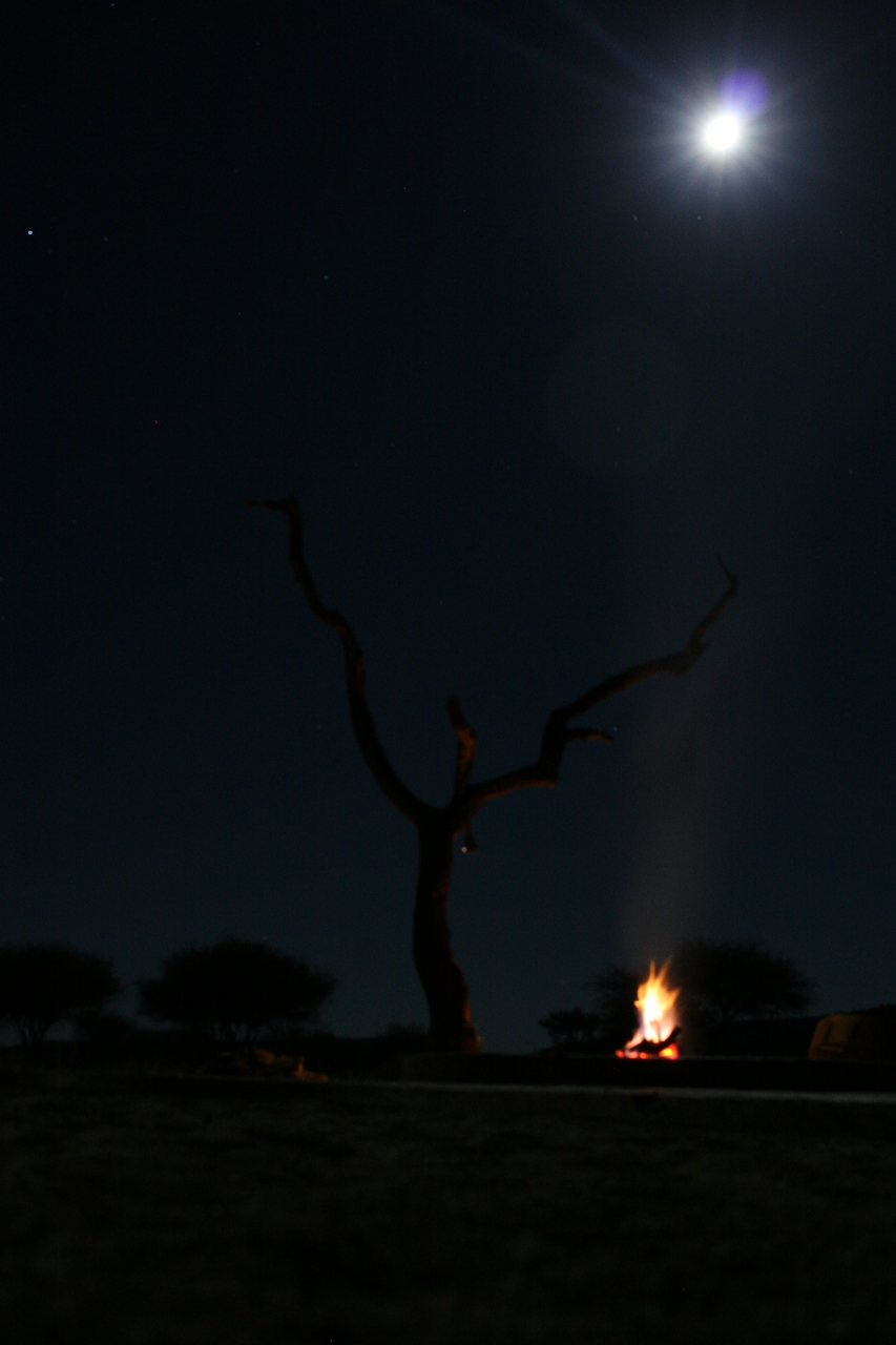 [3690] 2016_06_22_17_23_02_Africa_Canon_EOS_30D_IMG_1807_00072.jpg