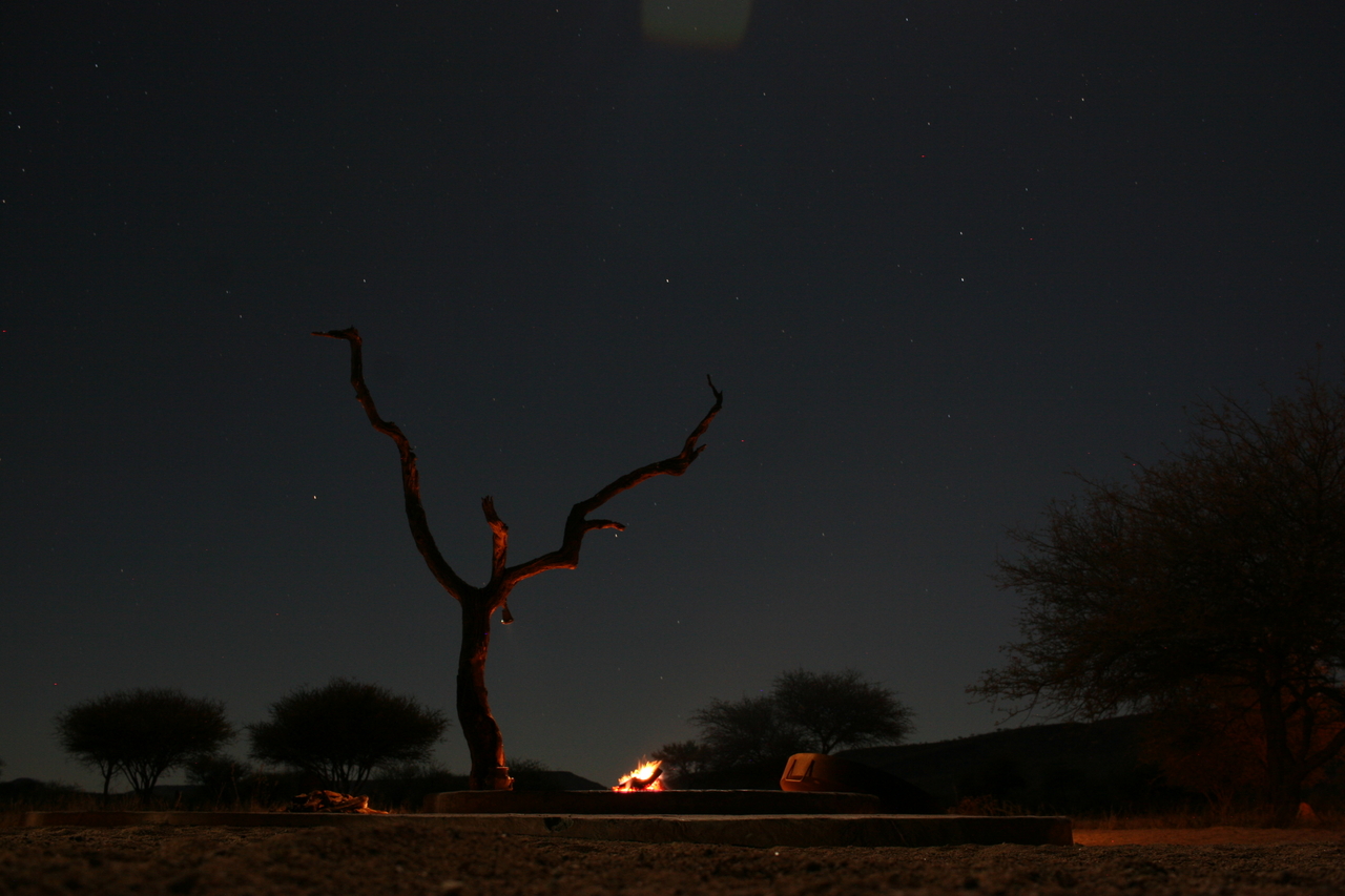 [3740] 2016_06_22_17_52_29_Africa_Canon_EOS_30D_IMG_1823_00088.jpg