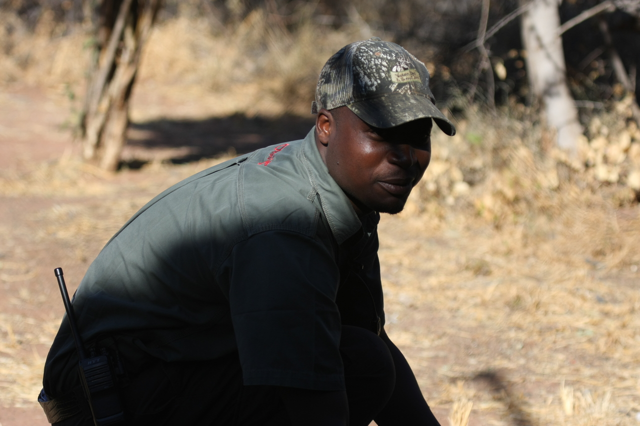 [5511] 2016_06_23_10_14_33_Africa_Canon_EOS_40D_IMG__01002.jpg