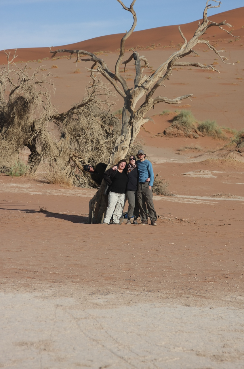 [15201] 2016_06_25_04_00_40_Africa_Canon_EOS_40D_IMG__09503.jpg