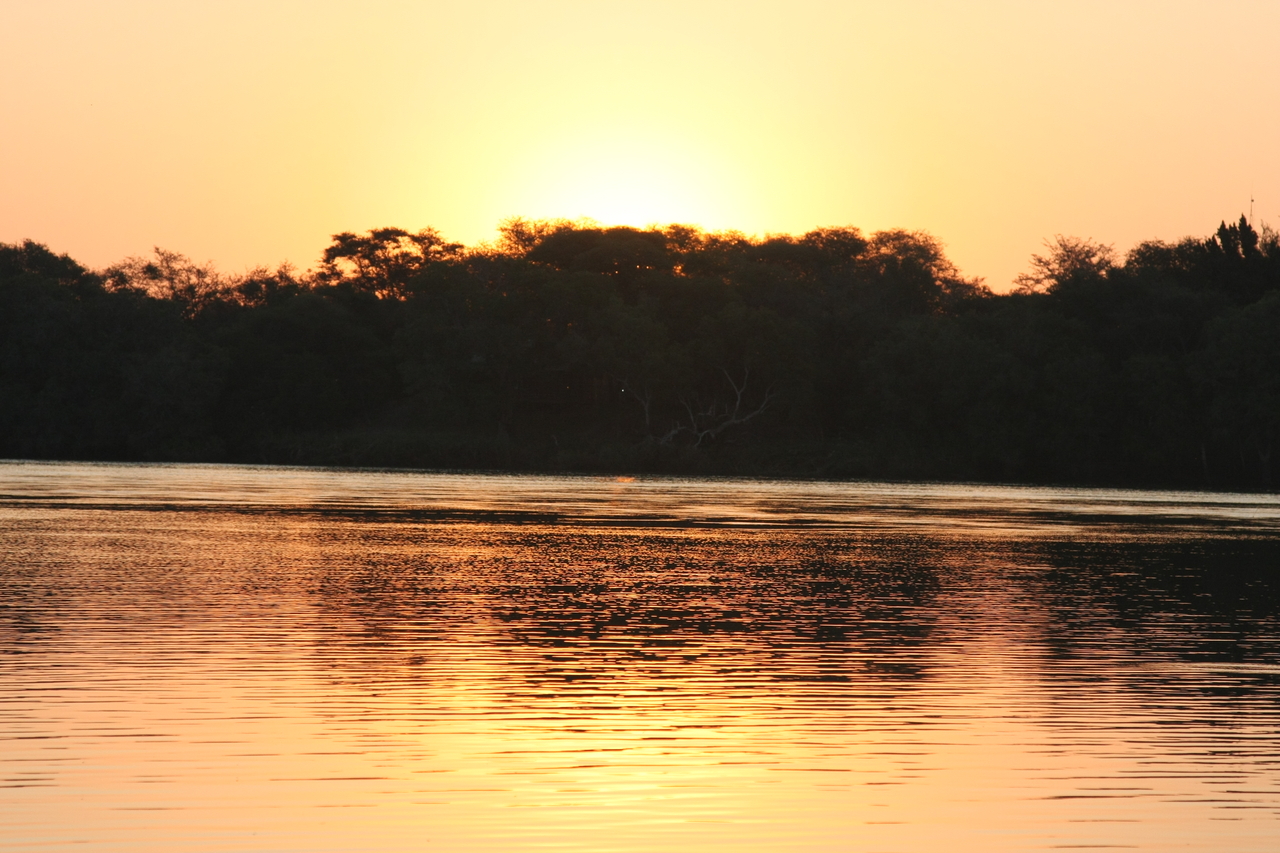 [28674] 2016_07_02_11_41_04_Africa_Canon_EOS_40D_IMG__00209.jpg