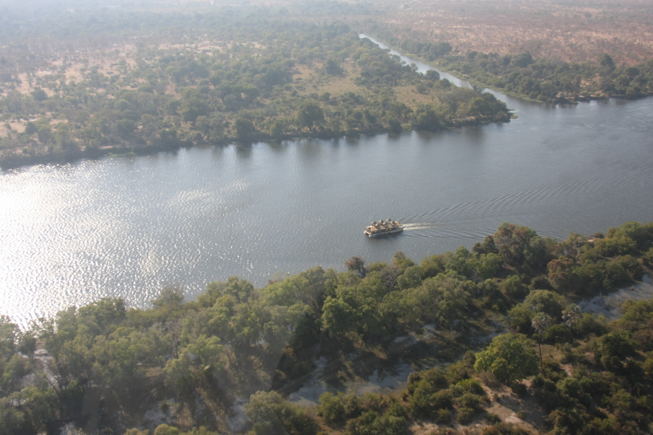 [30250] 2016_07_03_03_12_42_Africa_Canon_EOS_40D_IMG__00339.jpg