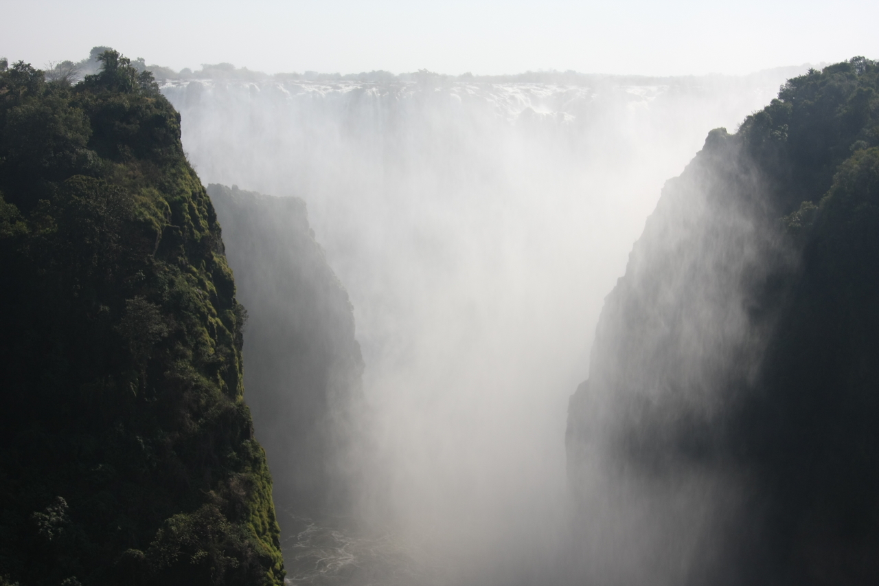 [30464] 2016_07_03_03_54_02_Africa_Canon_EOS_40D_IMG__05240.jpg