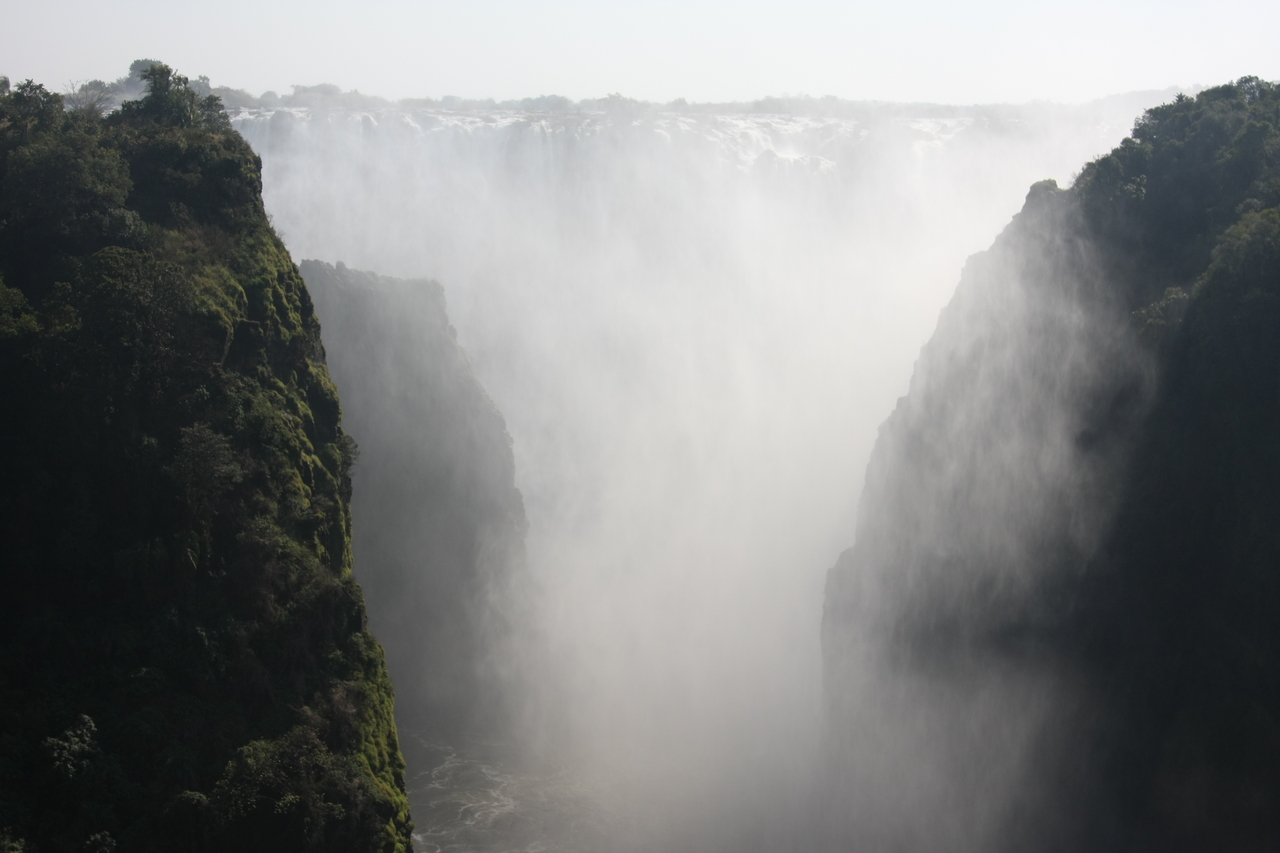 [30466] 2016_07_03_03_54_02_Africa_Canon_EOS_40D_IMG__12686.jpg