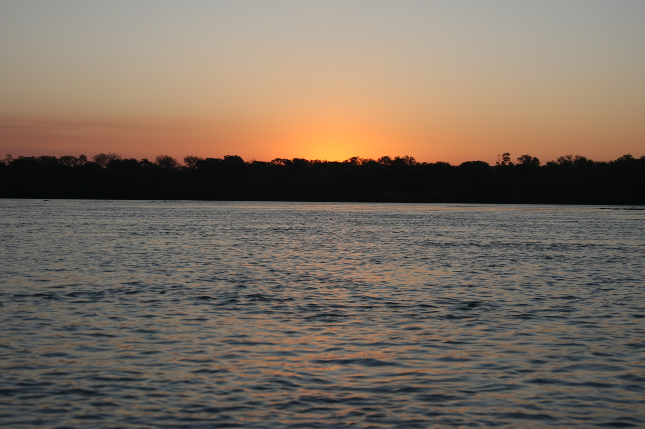 [34223] 2016_07_04_11_48_06_Africa_Canon_EOS_40D_IMG__05998.jpg