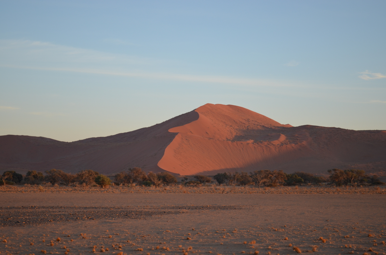 [14372] 2016_06_24_22_01_16_Africa_NIKON_D5100_IMG__04813.jpg