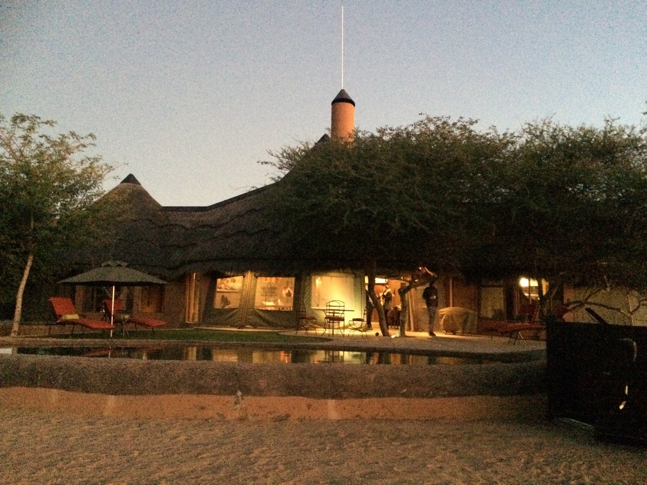[441] 2016_06_22_01_05_57_Africa_iPhone_5s_IMG_8039_00124.jpg