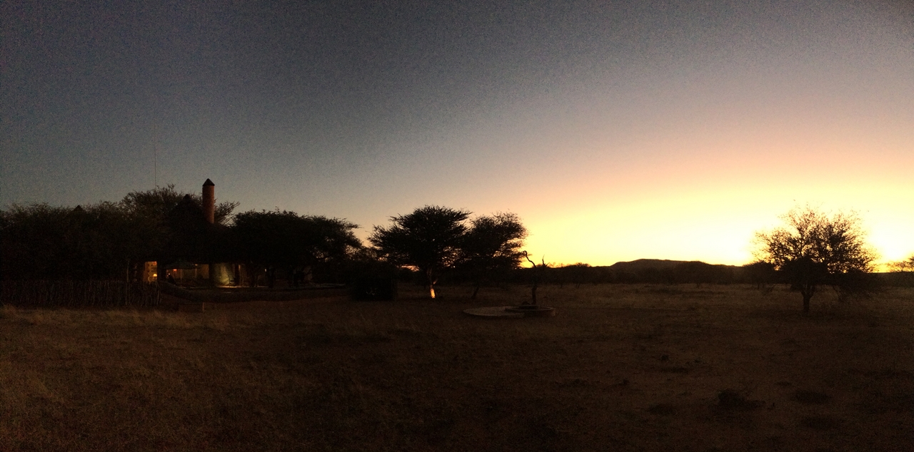 [457] 2016_06_22_01_07_54_Africa_iPhone_5s_IMG_8043_00132.jpg