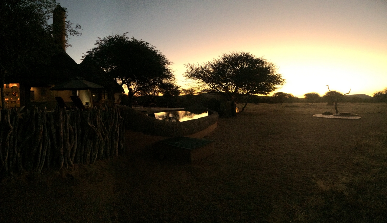 [465] 2016_06_22_01_09_08_Africa_iPhone_5s_IMG_8045_00136.jpg