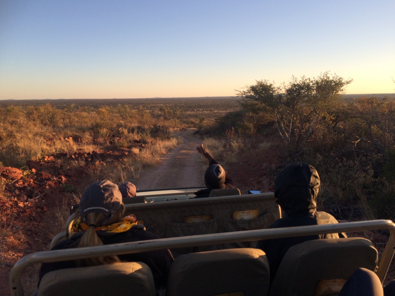 [493] 2016_06_22_01_52_38_Africa_iPhone_5s_IMG__00139.jpg