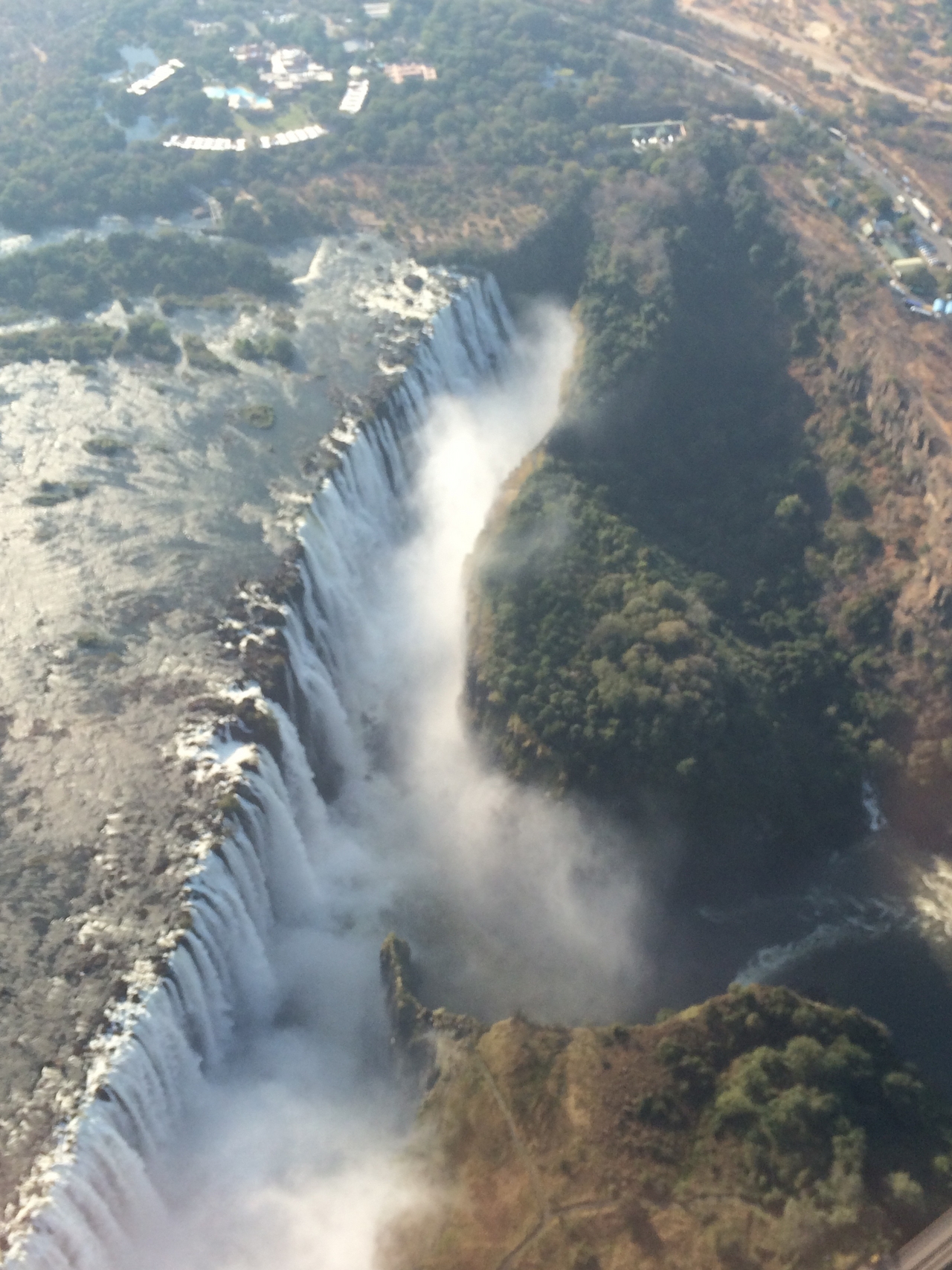 [29208] 2016_07_03_02_44_46_Africa_iPhone_5s_IMG__06430.jpg