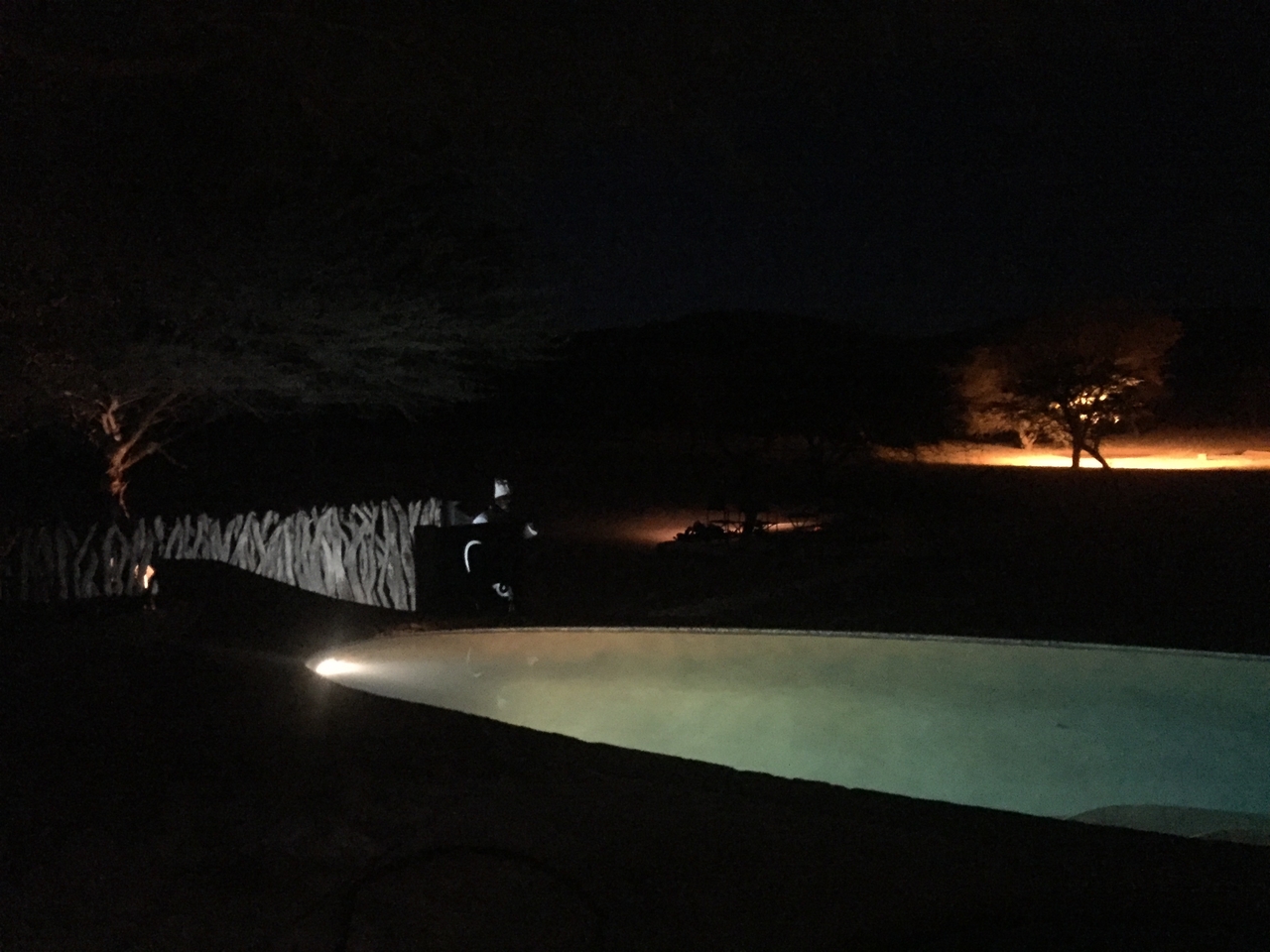 [416] 2016_06_21_21_08_42_Africa_iPhone_6_IMG_7561_02499.jpg