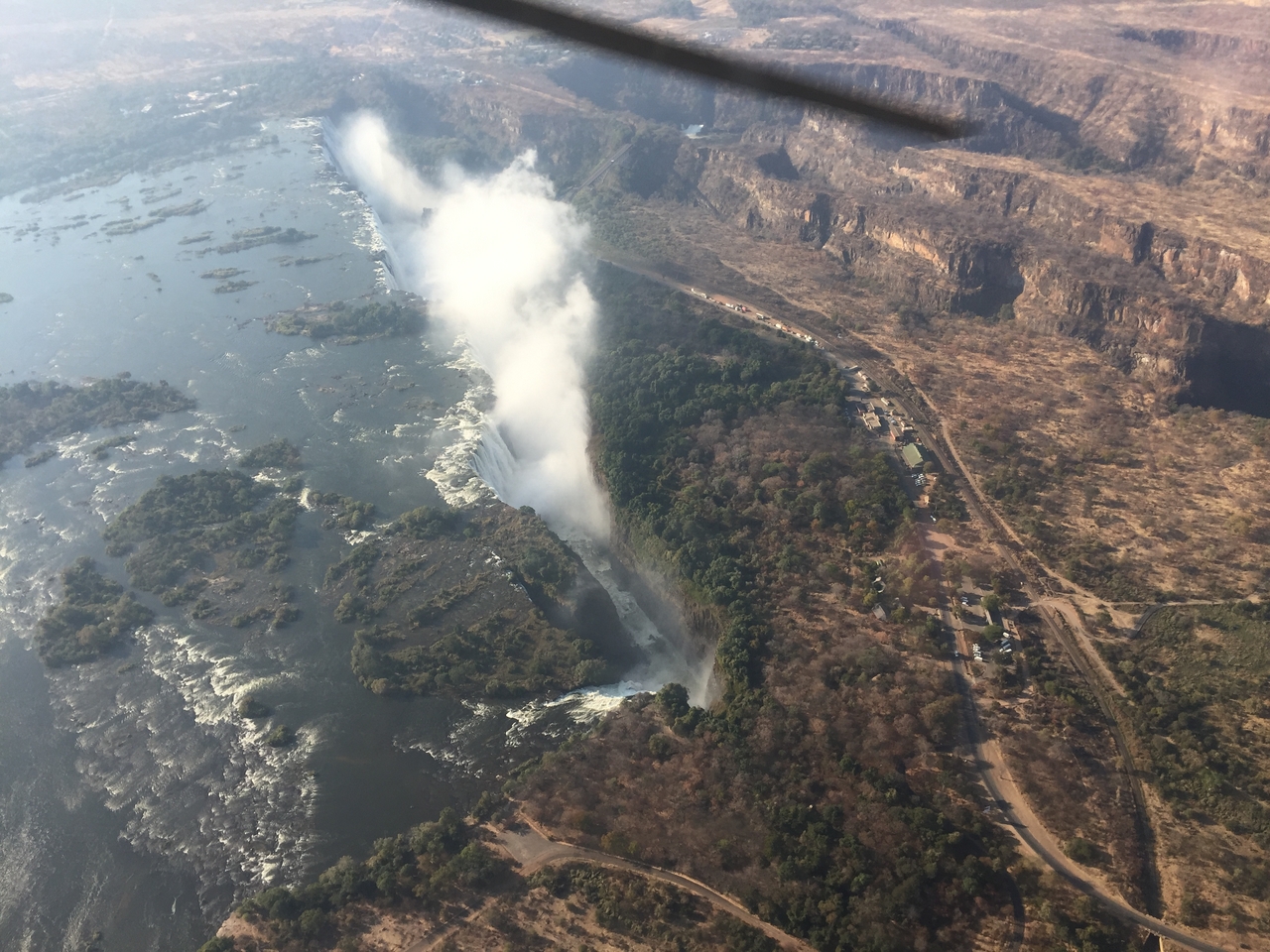 [31541] 2016_07_03_08_45_17_Africa_iPhone_6_IMG_8817_03654.jpg