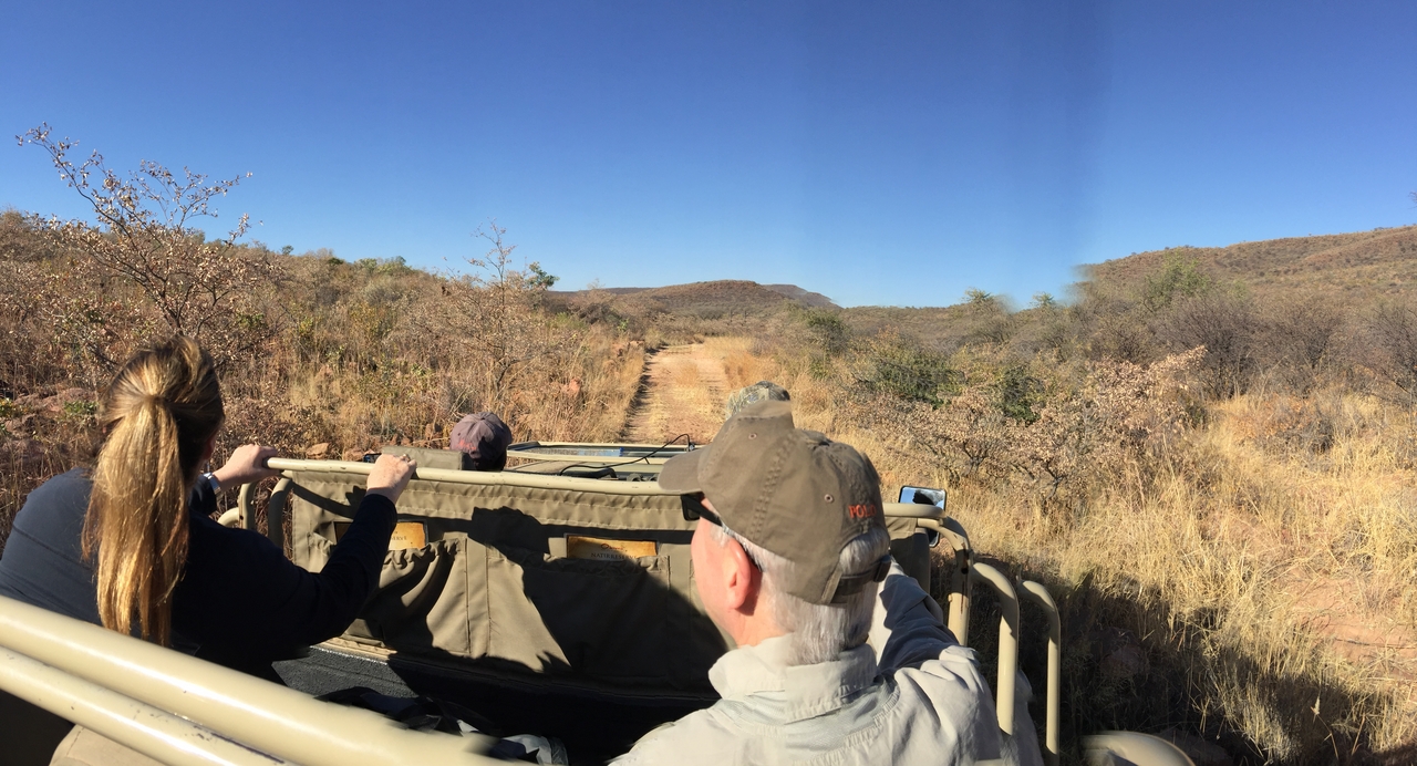 [3553] 2016_06_22_14_55_23_Africa_iPhone_6_Plus_IMG_3463_06730.jpg
