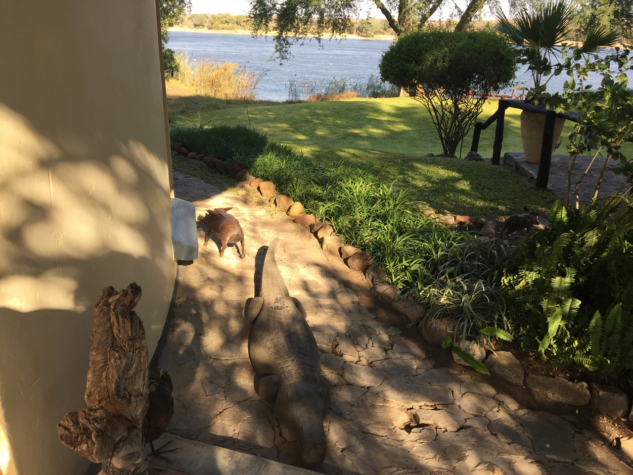 [28791] 2016_07_02_15_34_38_Africa_iPhone_6_Plus_IMG_4795_00187.jpg