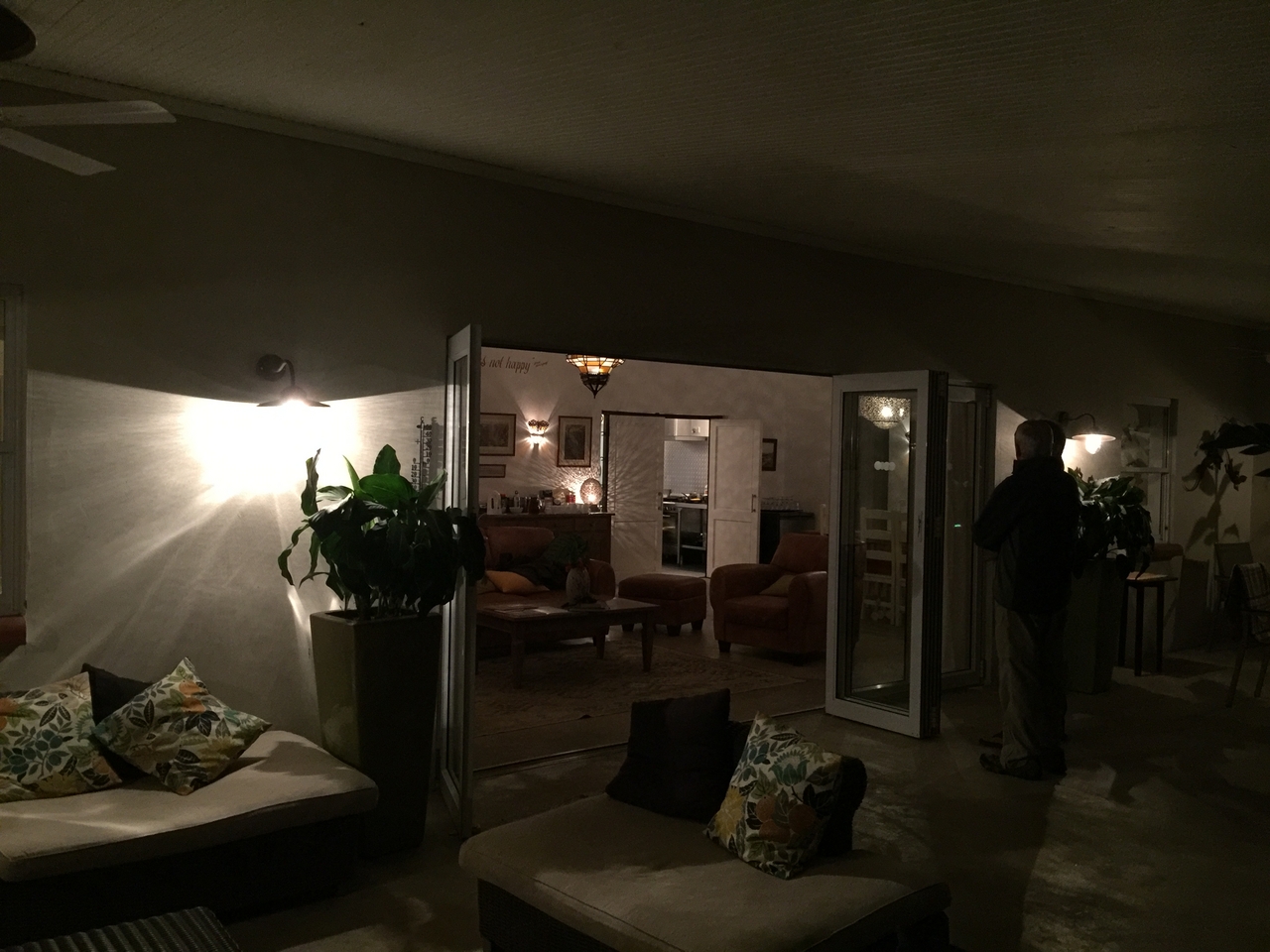 [32752] 2016_07_03_18_46_17_Africa_iPhone_6_Plus_IMG_4974_00811.jpg