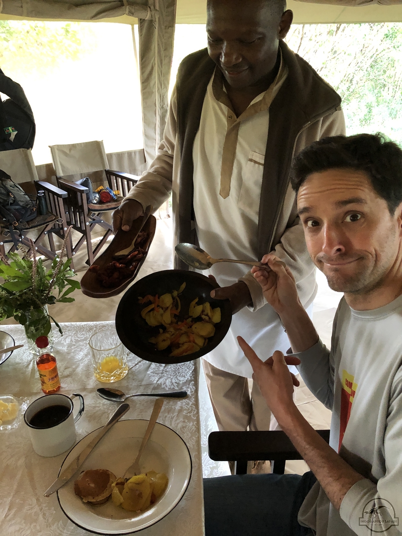 [965] 2019_07_02_07_55_45_Africa_iPhone_X_IMG_4407_00104.jpg
